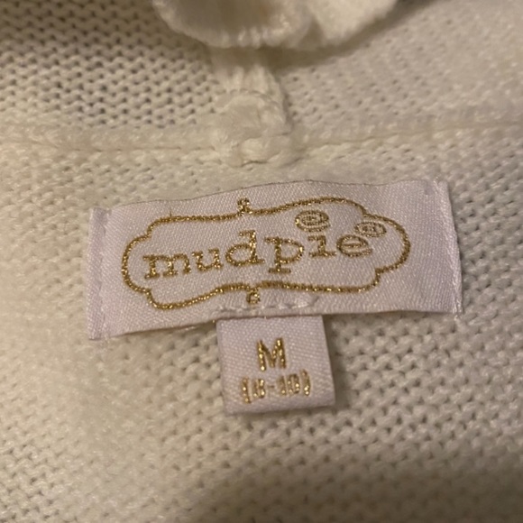 Turtleneck, sleeveless vest type top! Size M-L! - Picture 2 of 2